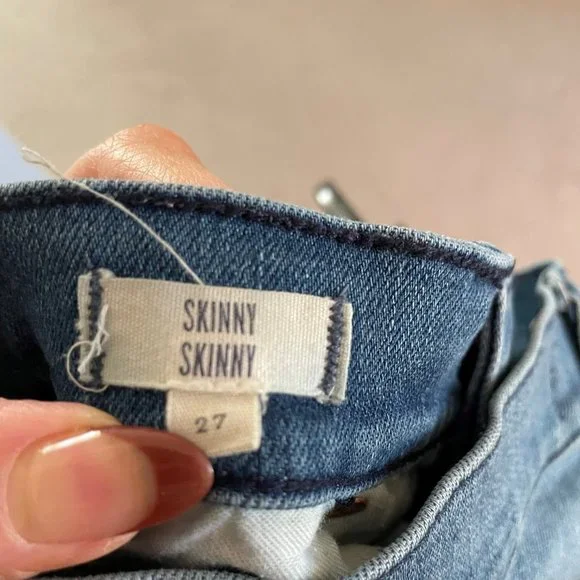 MADEWELL Mid Rise Skinny Skinny Jeans with Ripped Knees Size 27 - Picture 7 of 7